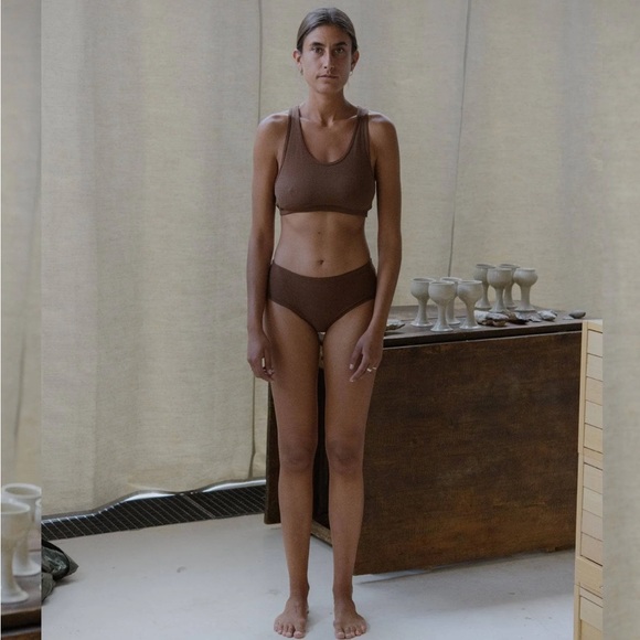 Baserange, Bean Bra in Ocular. Size XS. - Picture 6 of 6